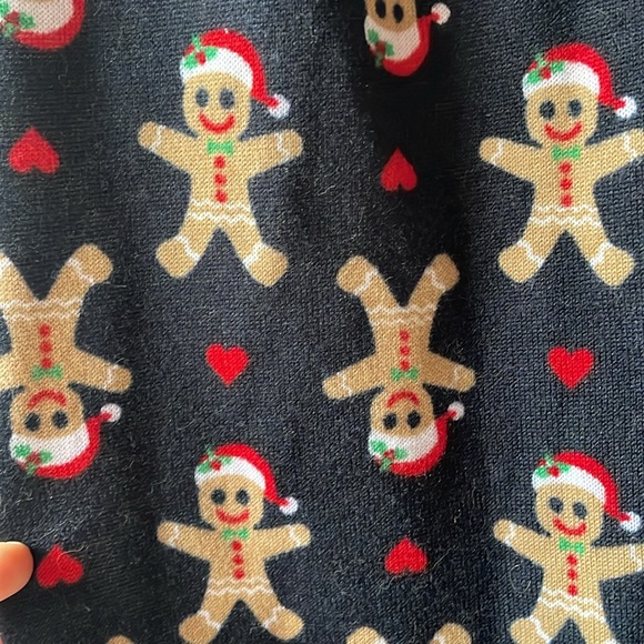 🎄 GINGERBREAD MAN LEGGINGS 🎄 - Picture 2 of 5
